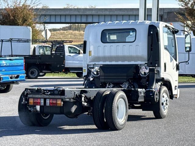 2025 Chevrolet 3500 LCF Gas Unknown