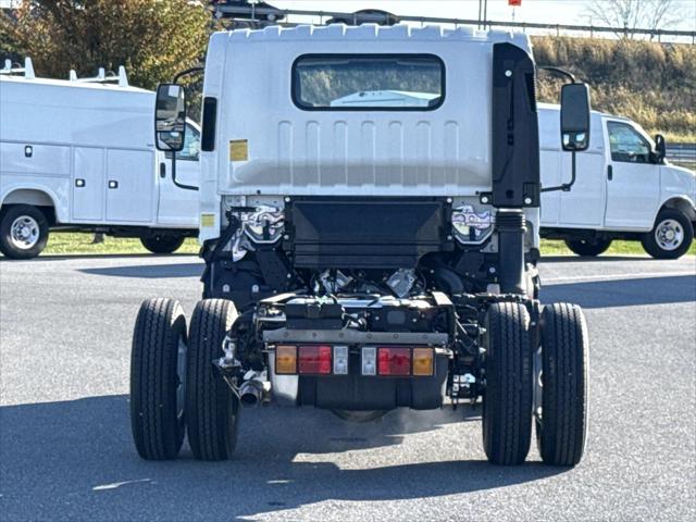 2025 Chevrolet 3500 LCF Gas Unknown