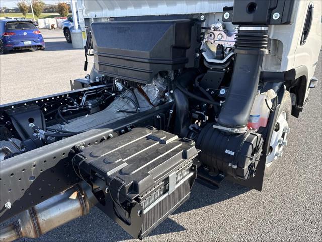 2025 Chevrolet 3500 LCF Gas Unknown