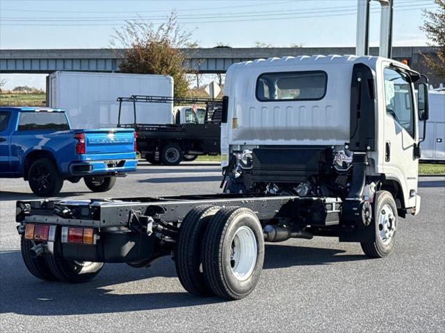 2025 Chevrolet 3500 LCF Gas Unknown