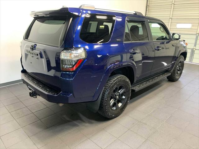 2019 Toyota 4Runner SR5 2019 Toyota 4Runner SR5