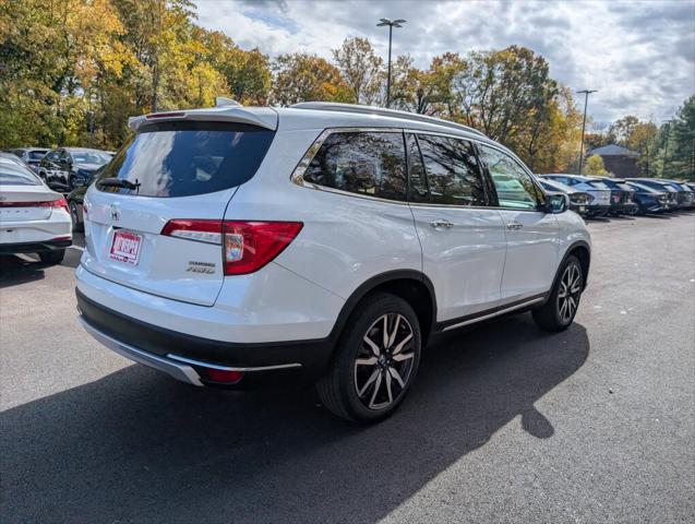 2022 Honda Pilot AWD Touring 8 Passenger