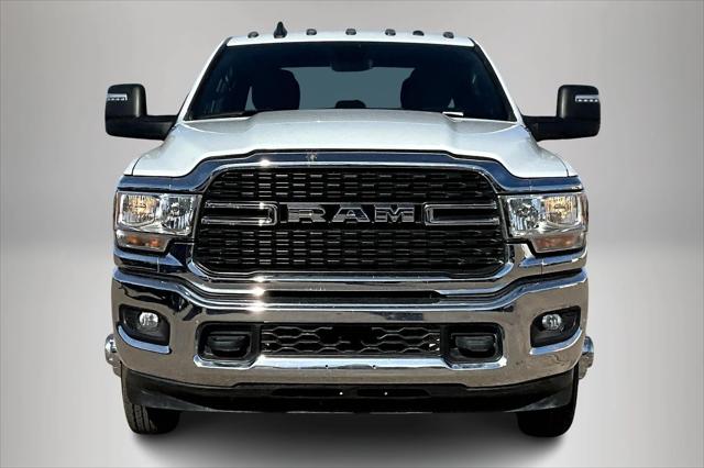 2024 RAM 3500 Big Horn Crew Cab 4x4 8 Box 2024 RAM 3500 Big Horn Crew Cab 4x4 8 Box