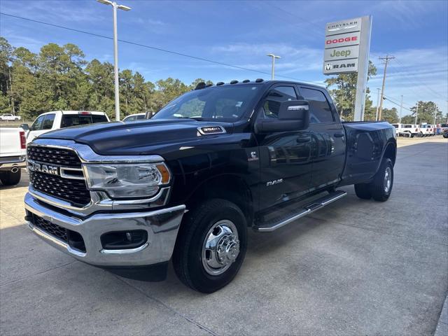 2024 RAM 3500 Big Horn Crew Cab 4x4 8 Box 2024 RAM 3500 Big Horn Crew Cab 4x4 8 Box