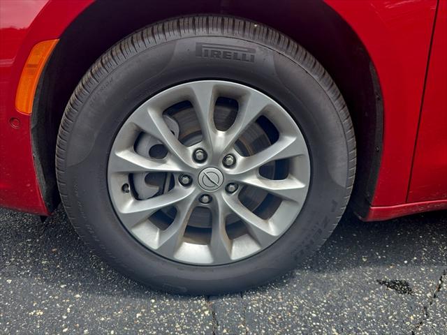 2026 Chrysler Pacifica Select AWD