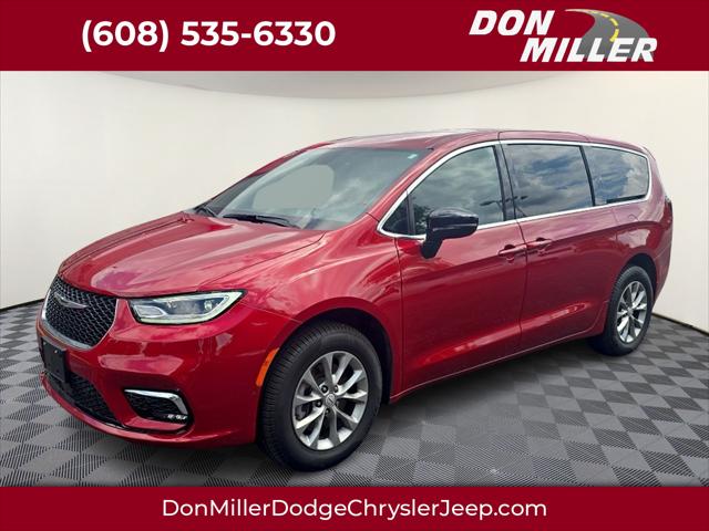 2026 Chrysler Pacifica Select AWD for sale in Madison, WI