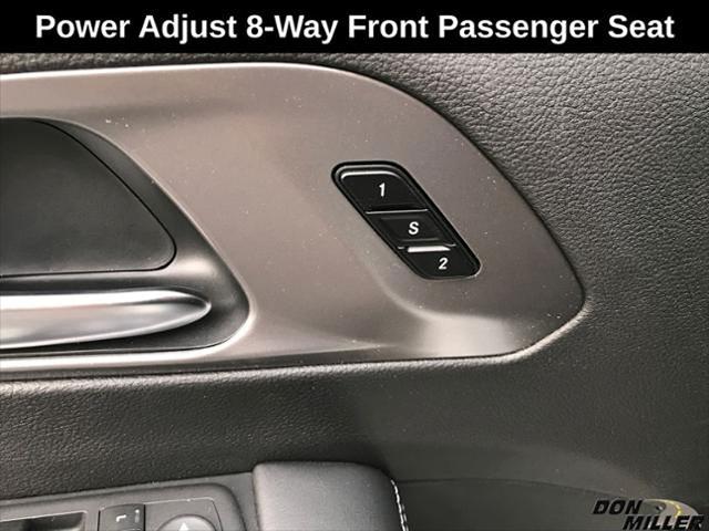 2026 Chrysler Pacifica Select AWD