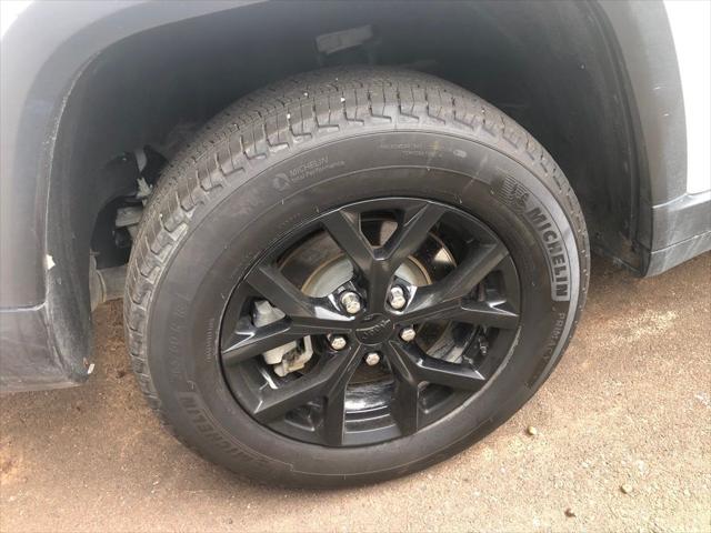 2024 Jeep Grand Cherokee L Altitude 4x4 2024 Jeep Grand Cherokee L Altitude 4x4