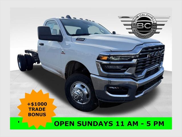 2026 RAM Ram 3500 Chassis Cab RAM 3500 TRADESMAN CHASSIS REGULAR CAB 4X4 84 CA