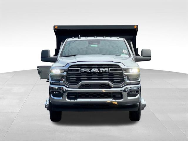 2026 RAM 3500 Chassis RAM 3500 TRADESMAN CHASSIS REGULAR CAB 4X4 84 CA