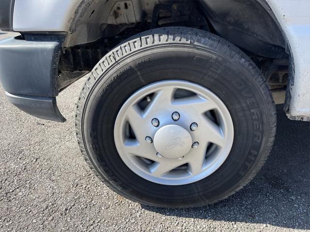 2014 Ford E-350 Super Duty Commercial