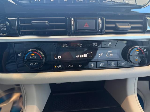 2025 Nissan Pathfinder SL 4WD