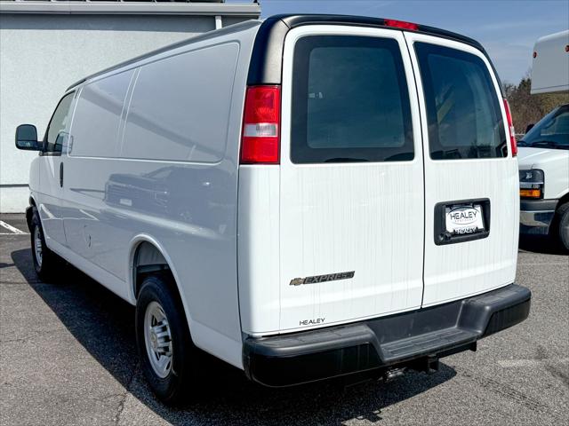2025 Chevrolet Express Cargo Van RWD 3500 Regular Wheelbase WT