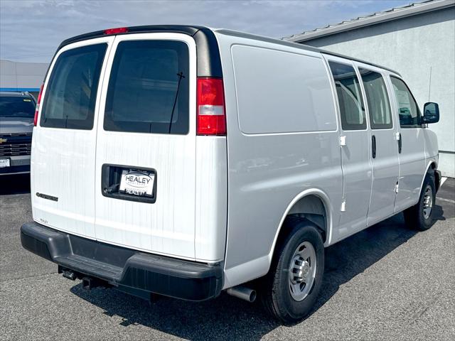 2025 Chevrolet Express Cargo Van RWD 3500 Regular Wheelbase WT