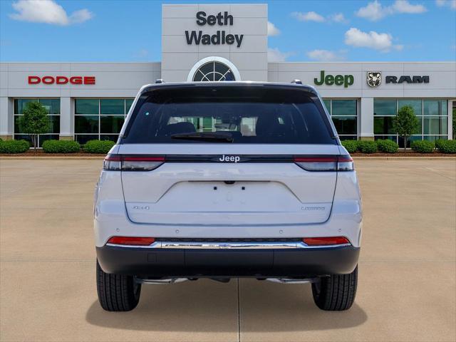 2025 Jeep Grand Cherokee Laredo X 4x4