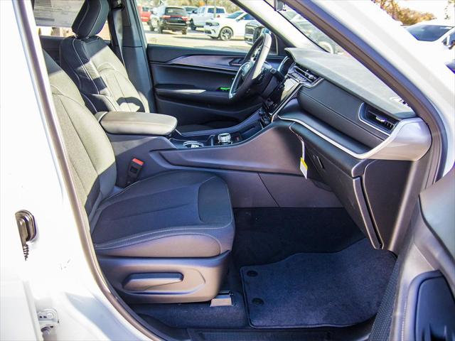 2025 Jeep Grand Cherokee Laredo X 4x4