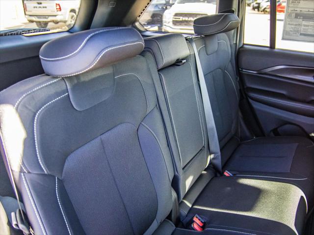 2025 Jeep Grand Cherokee Laredo X 4x4