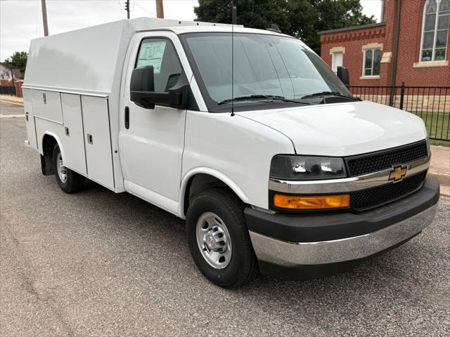 2025 Chevrolet Express Cutaway Work Van