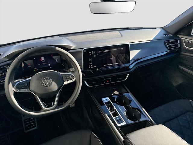 2026 Volkswagen Atlas Cross Sport 2.0T SEL Premium R-Line