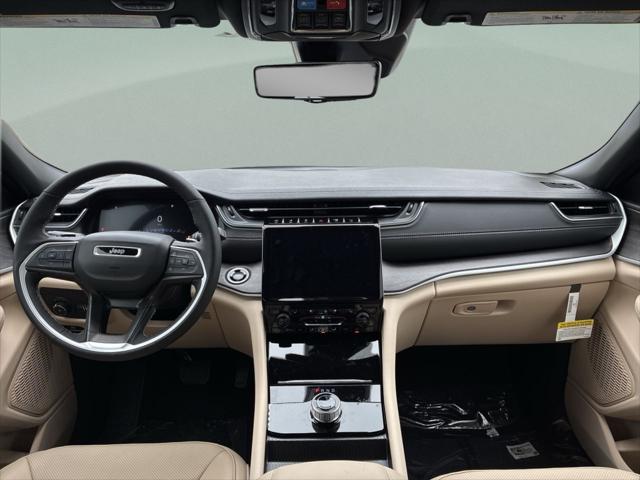 2025 Jeep Grand Cherokee Limited 4x2