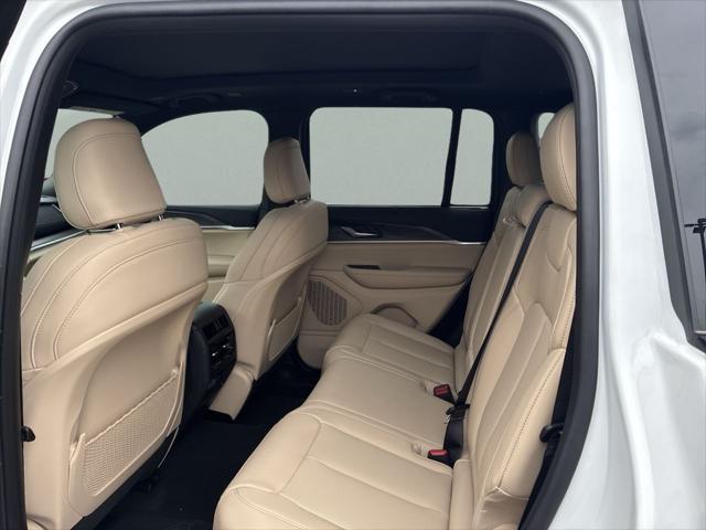 2025 Jeep Grand Cherokee Limited 4x2