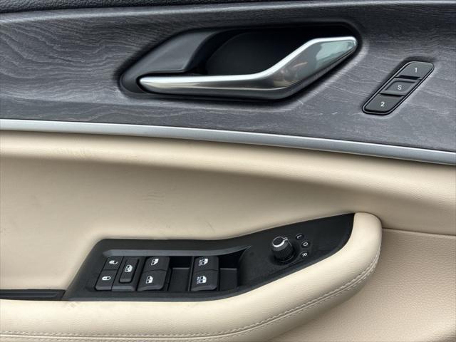 2025 Jeep Grand Cherokee Limited 4x2