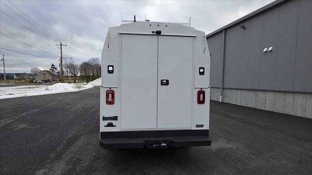 2025 Ford Transit Cutaway Unknown