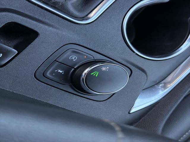 2023 Chevrolet Traverse FWD LT Leather