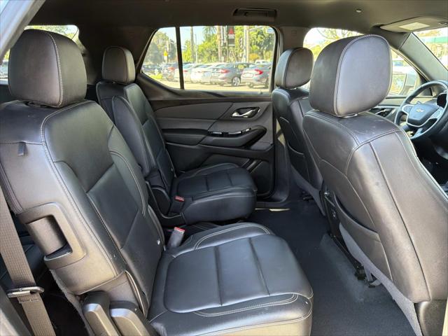 2023 Chevrolet Traverse FWD LT Leather