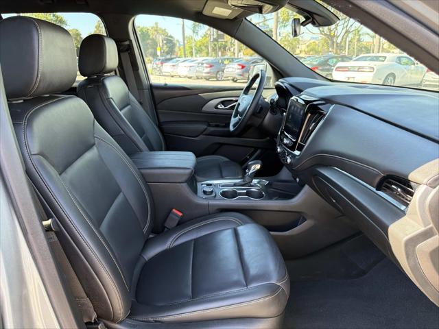 2023 Chevrolet Traverse FWD LT Leather