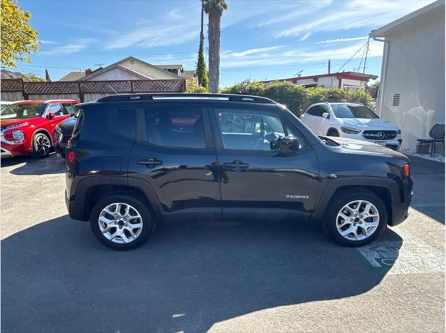 2017 Jeep Renegade Latitude FWD