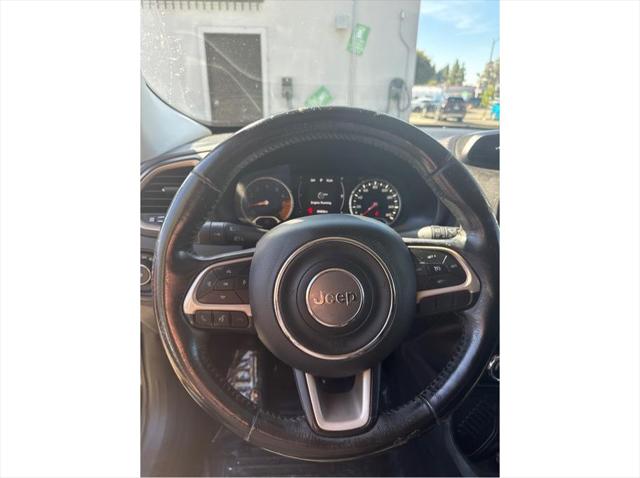 2017 Jeep Renegade Latitude FWD