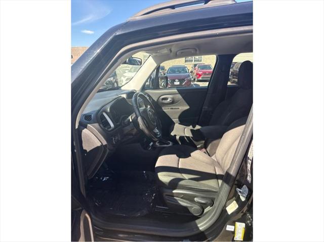2017 Jeep Renegade Latitude FWD