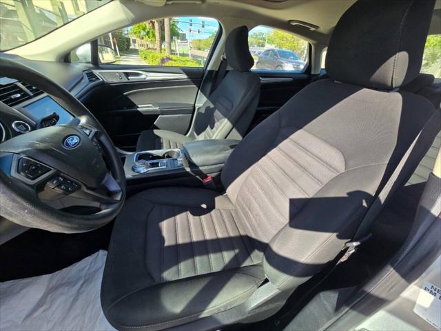 2019 Ford Fusion Hybrid SE