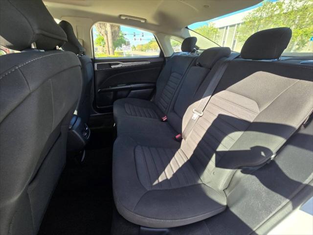 2019 Ford Fusion Hybrid SE