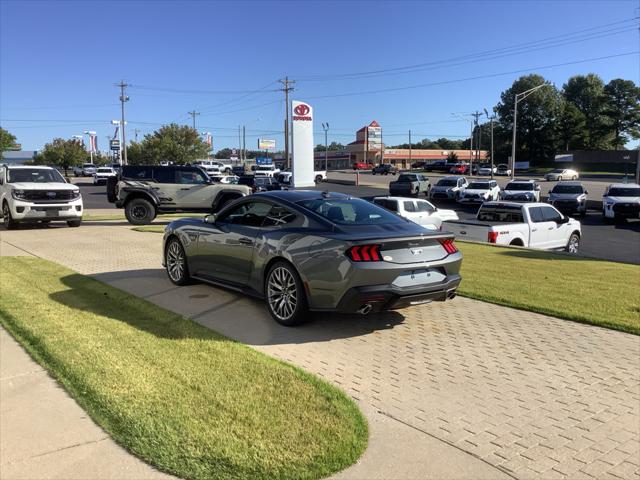 2025 Ford Mustang GT Premium Fastback
