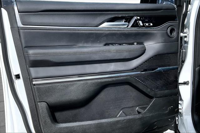 2026 Jeep Grand Wagoneer Summit Obsidian 4x4