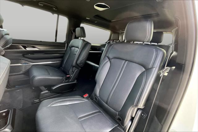 2026 Jeep Grand Wagoneer Summit Obsidian 4x4