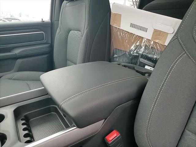 2026 Ram 1500 Big Horn Crew Cab 4x4 5'7" Box