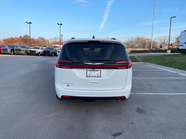 2026 Chrysler Pacifica Pinnacle
