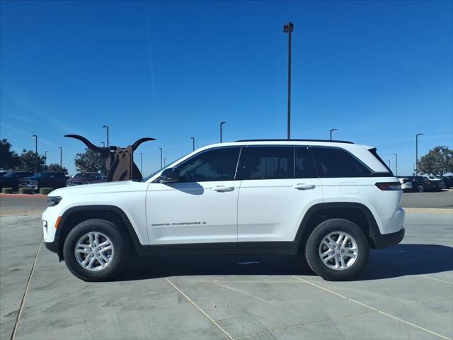2025 Jeep Grand Cherokee GRAND CHEROKEE LAREDO 4X2