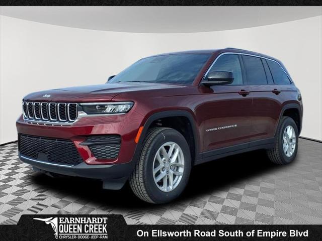 2025 Jeep Grand Cherokee GRAND CHEROKEE LAREDO X 4X4
