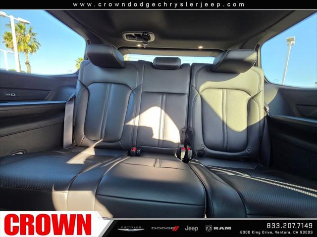 2026 Jeep Grand Wagoneer 4x2