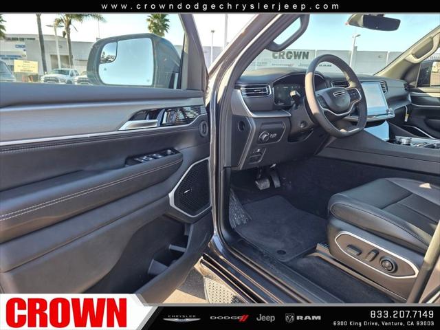 2026 Jeep Grand Wagoneer 4x2