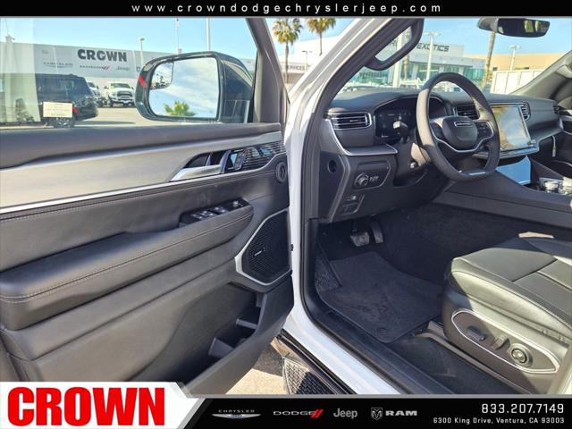 2026 Jeep Grand Wagoneer 4x2