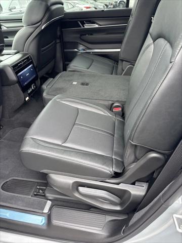 2026 Jeep Grand Wagoneer Summit Obsidian 4x4
