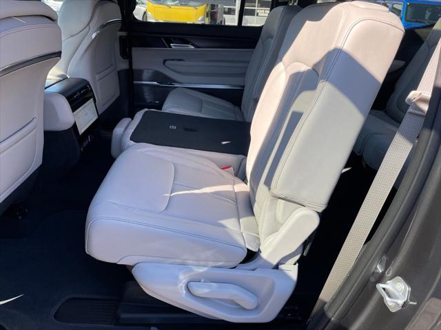 2026 Jeep Grand Wagoneer Summit Obsidian 4x4