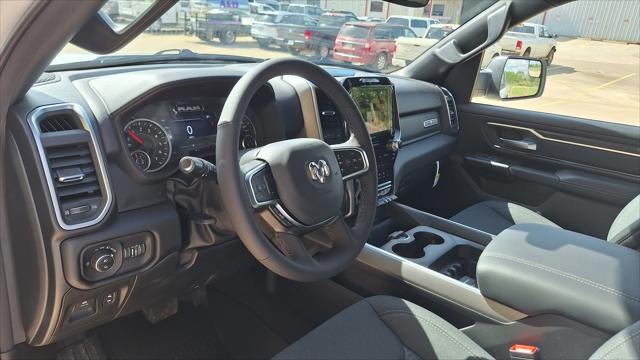 2026 Ram 1500 Lone Star Crew Cab 4x4 5'7" Box