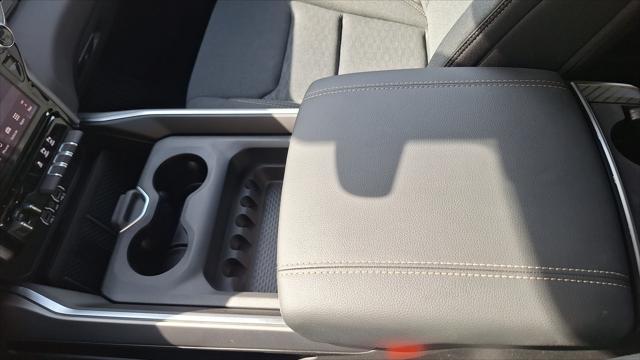 2026 Ram 1500 Lone Star Crew Cab 4x4 5'7" Box