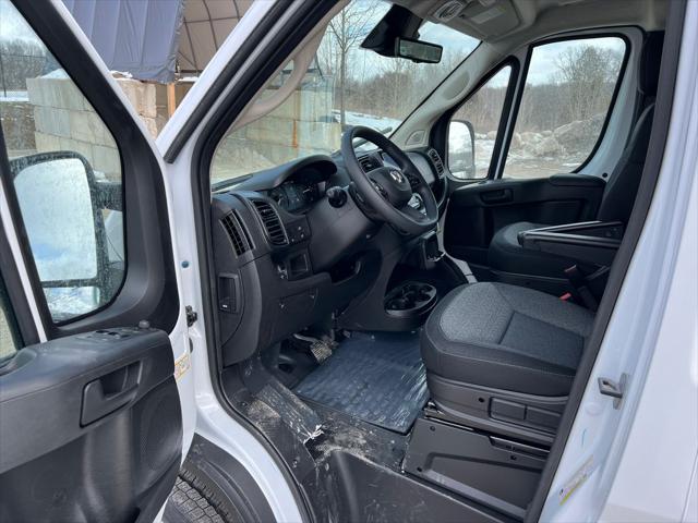 2026 Ram ProMaster Cargo Van Tradesman Low Roof 136" WB w/Pass Seat